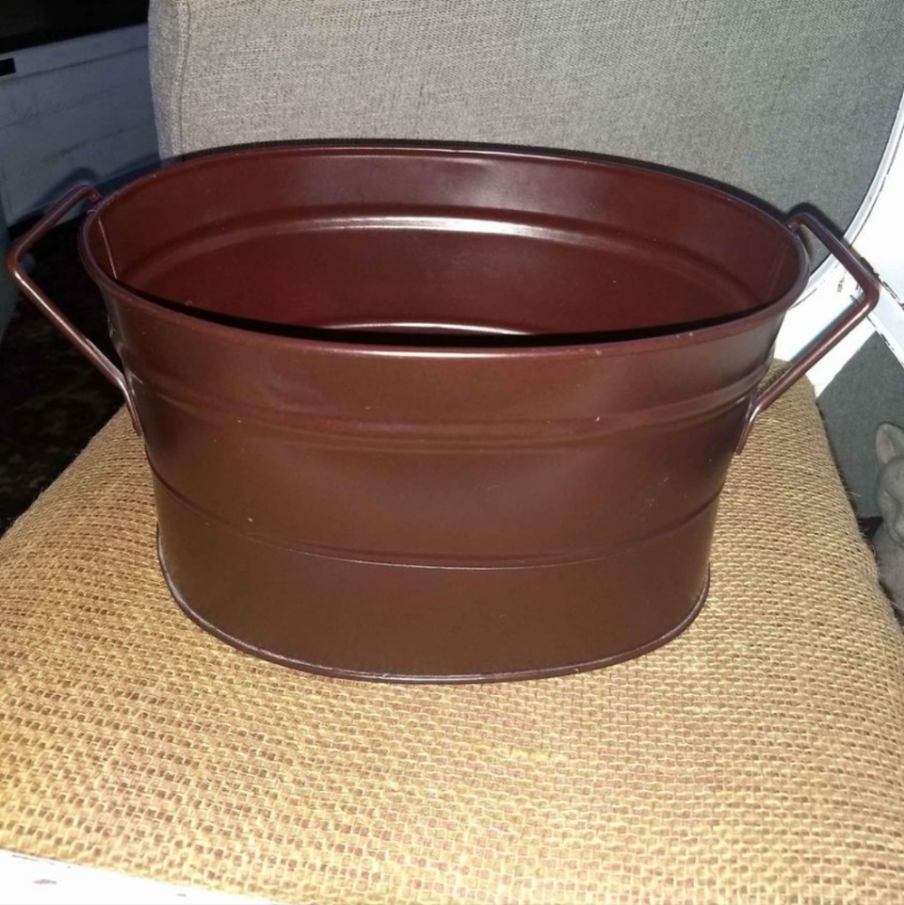 Vintage Metal Brown Planter With Handles. It measures approximately 12.5" x 6".